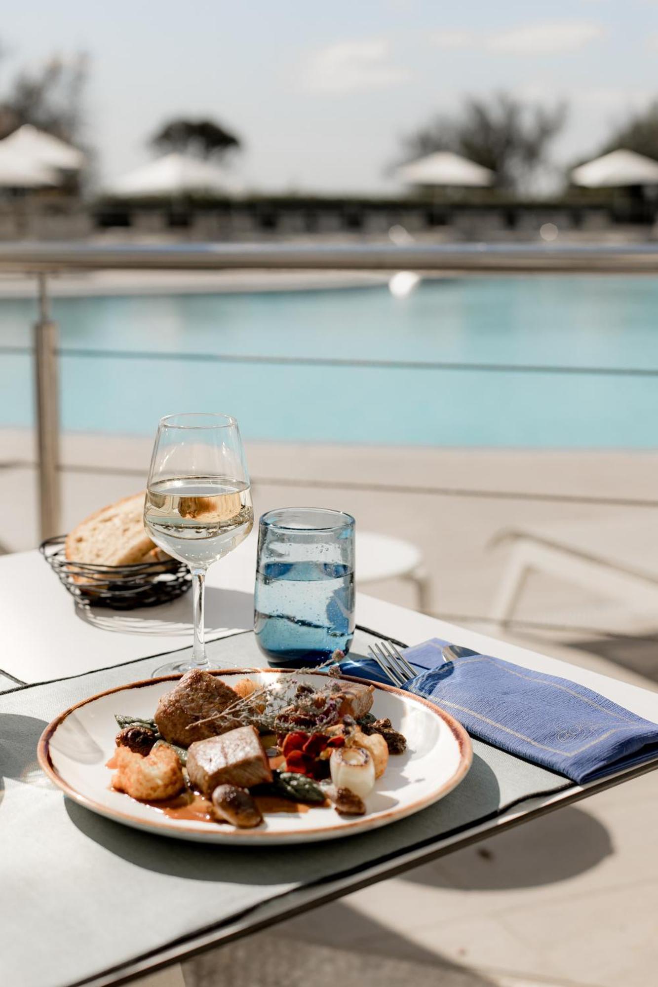 Hotel Les Corallines - Thalasso & Spa ลา กร็องเดอ-ม็อต ภายนอก รูปภาพ