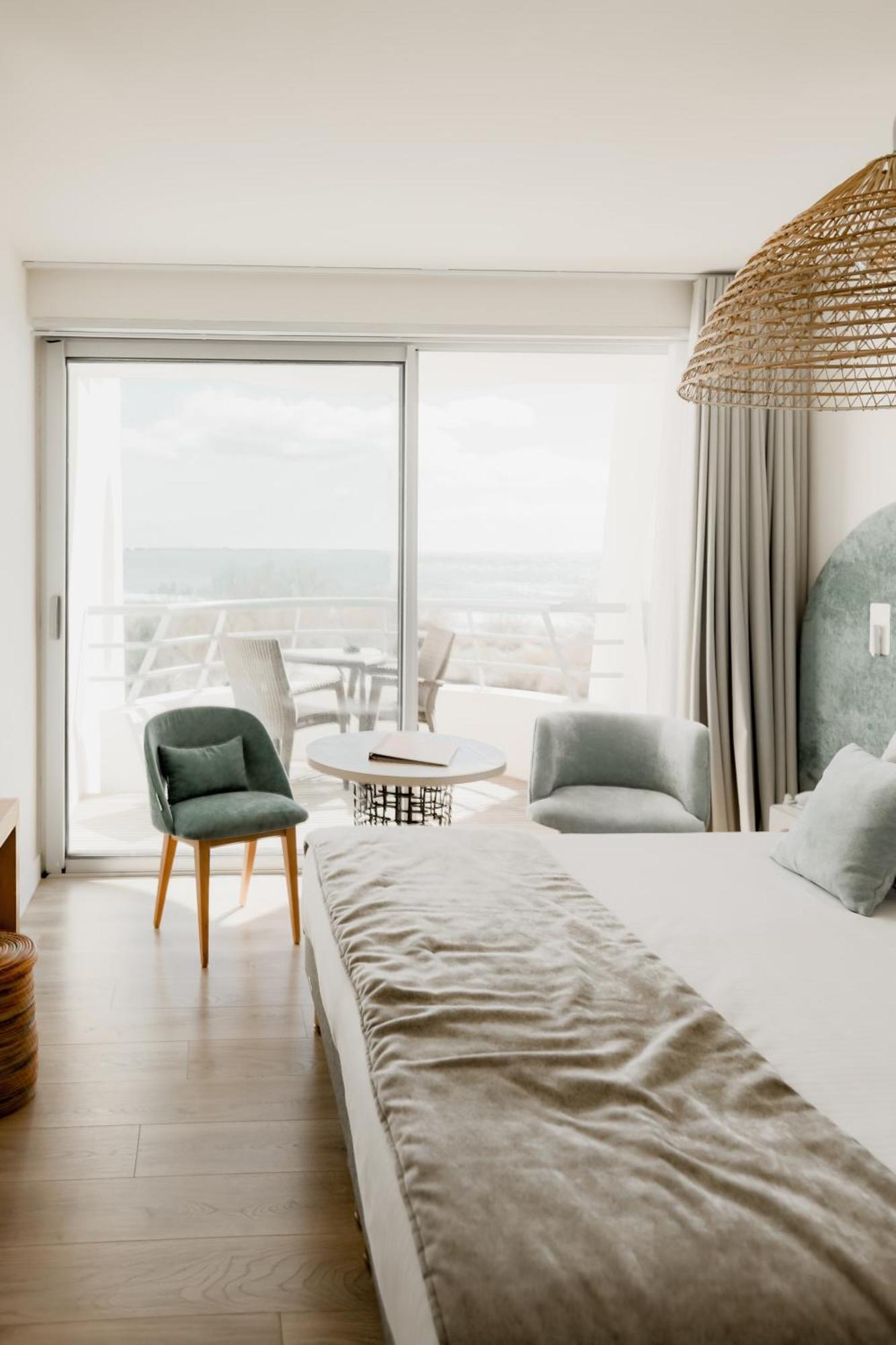 Hotel Les Corallines - Thalasso & Spa ลา กร็องเดอ-ม็อต ภายนอก รูปภาพ